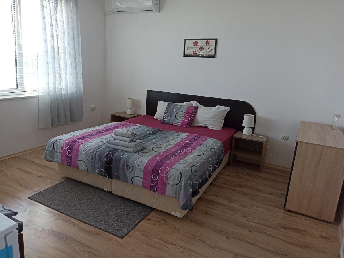 Stai Za Gosti Bazdarovi Apartamento Byala  Exterior foto