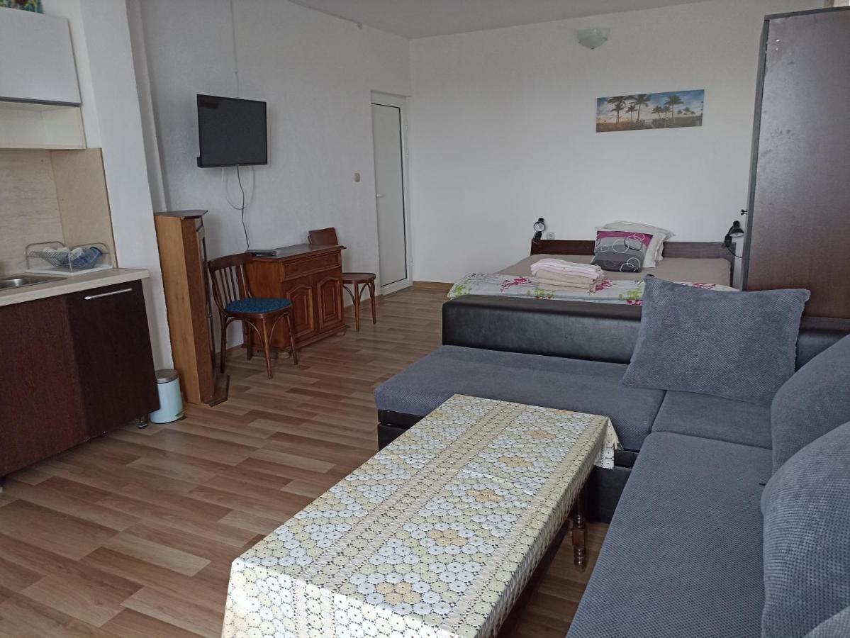 Stai Za Gosti Bazdarovi Apartamento Byala  Exterior foto