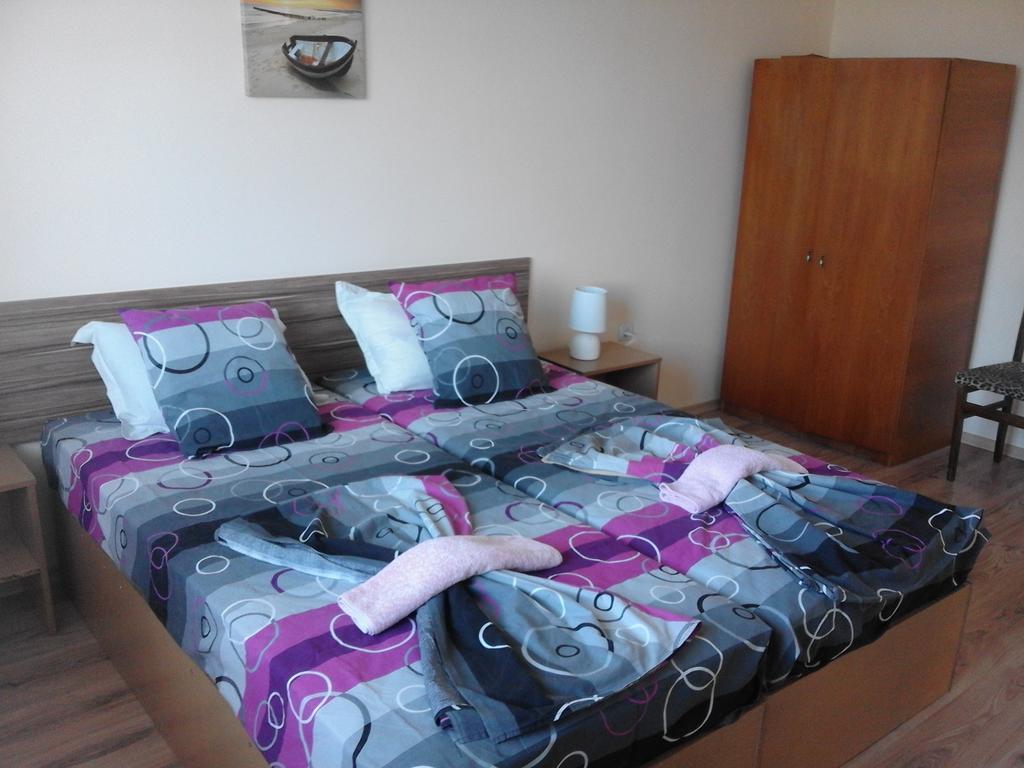 Stai Za Gosti Bazdarovi Apartamento Byala  Exterior foto